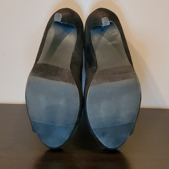 Shi by Journey 5" (1" lift platform) Black Velvet - Picture 8 of 8